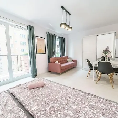 Urbannestgroup - Sienna 65